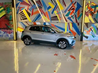 Foto de VOLKSWAGEN T-CROSS 2025