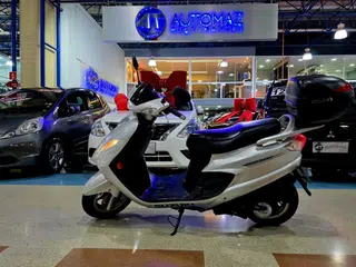 Foto de SUZUKI AN125 BURGMAN 2009