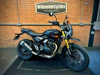 Foto de TRIUMPH SCRAMBLER 400 XC 2026