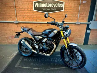 Foto de TRIUMPH SCRAMBLER 400 X 2024