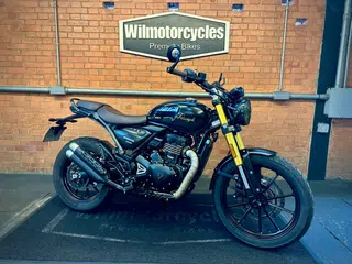 Foto de TRIUMPH SCRAMBLER 400 X 2025