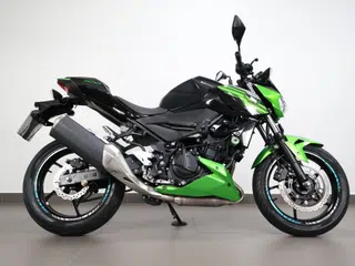 Foto de KAWASAKI Z400 2020