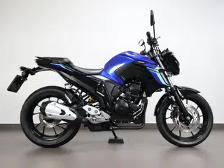 Foto de YAMAHA FZ25 FAZER ABS 2024