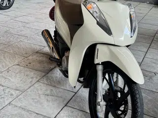 Foto de HONDA BIZ 125 2022