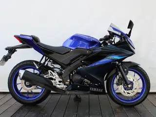 Foto de YAMAHA YZF R15 2025