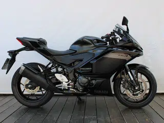 Foto de YAMAHA YZF R3 ABS CONNECTED 2026