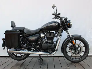 Foto de ROYAL ENFIELD METEOR 350 STELLAR 2023
