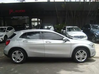 Foto de MERCEDES-BENZ GLA 200 2015