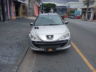 Foto de PEUGEOT 207 2011