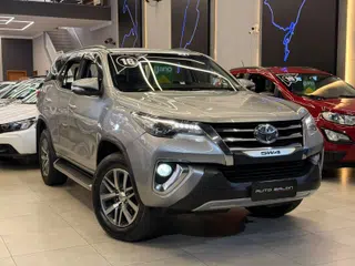 Foto de TOYOTA HILUX SW4 2016