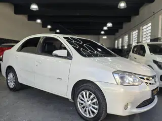 Foto de TOYOTA ETIOS 2016