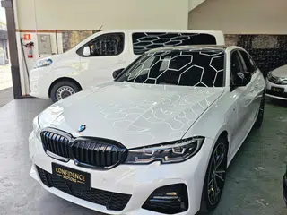 Foto de BMW 320i 2022