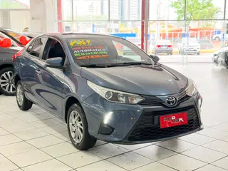 Foto de TOYOTA YARIS 2023
