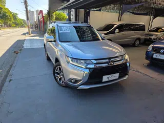 Foto de MITSUBISHI OUTLANDER 2016